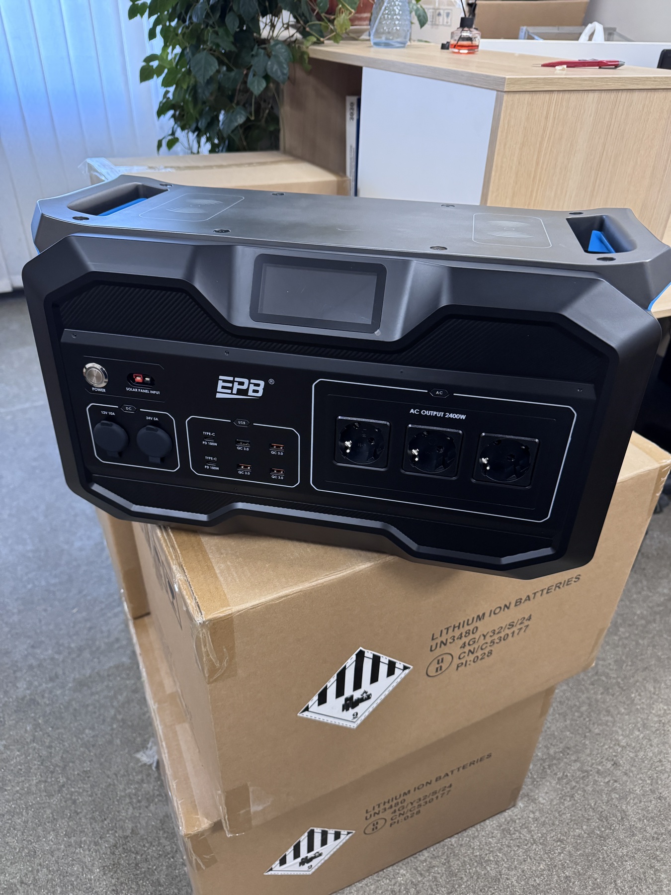 Зарядна станція EPB PEP-S2400 — 2400 Вт, портативна електростанція 2.4 кВт/год, пік 4 кВт